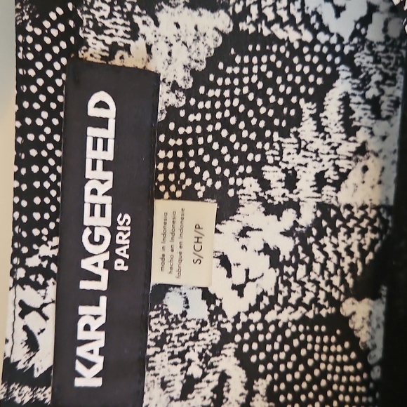 Karl Lagerfeld Black and White Ruffled Tie Front Blouse - Picture 4 of 6